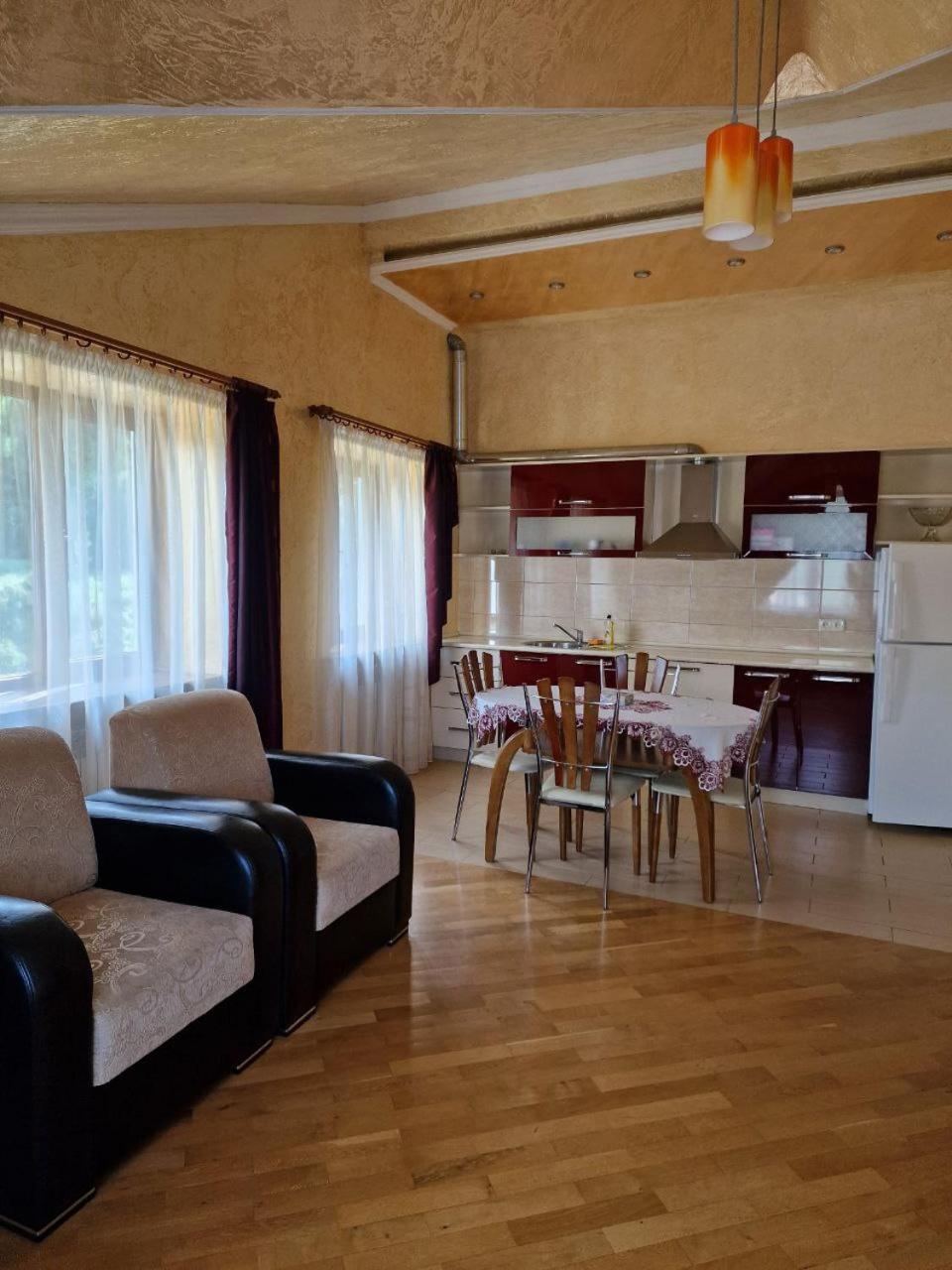 Jermuk Villa Imperial מראה חיצוני תמונה